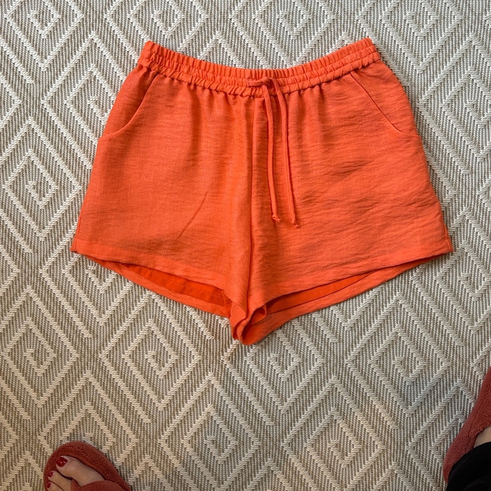 CROSBY by Mollie Burch Sara sShort in Persimmon Orange Shorts NWT Small